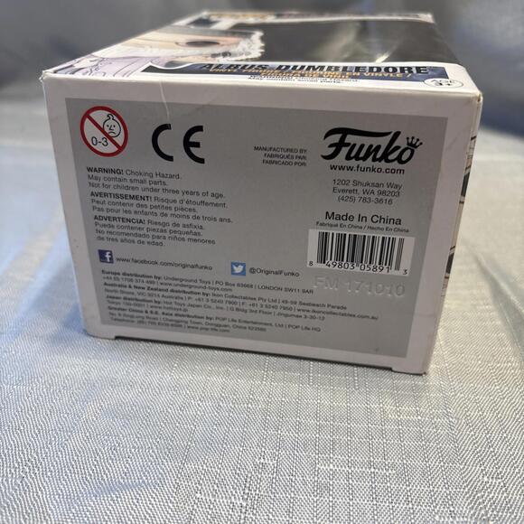 Funko Pop! Vinyl: Harry Potter - Albus Dumbledore (w/ Wand) #15 - Picture 6 of 6